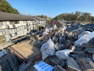 千葉市中央区にて行った屋根葺き替え工事の様子